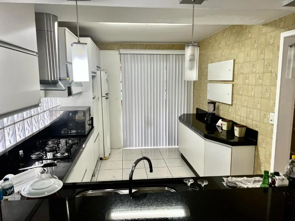 sobrado centro de Balneário para até 21 pessoas, Balneário Camboriú, na Rua 800, n em Balneário Camboriú/SC — foto 3
