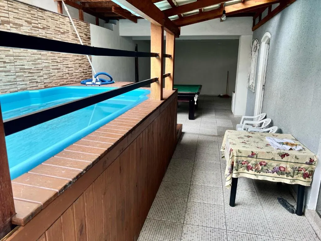 sobrado centro de Balneário para até 21 pessoas, Balneário Camboriú, na Rua 800, n em Balneário Camboriú/SC — foto 9