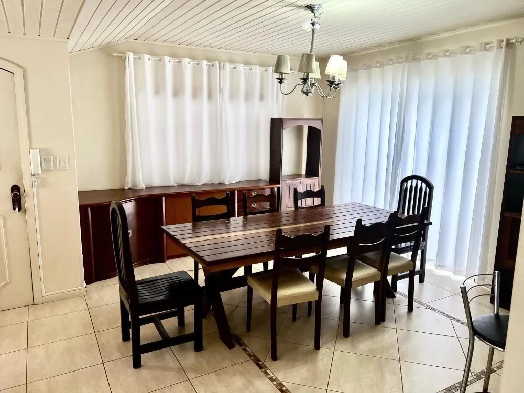 sobrado centro de Balneário para até 21 pessoas, Balneário Camboriú, na Rua 800, n em Balneário Camboriú/SC — foto 16