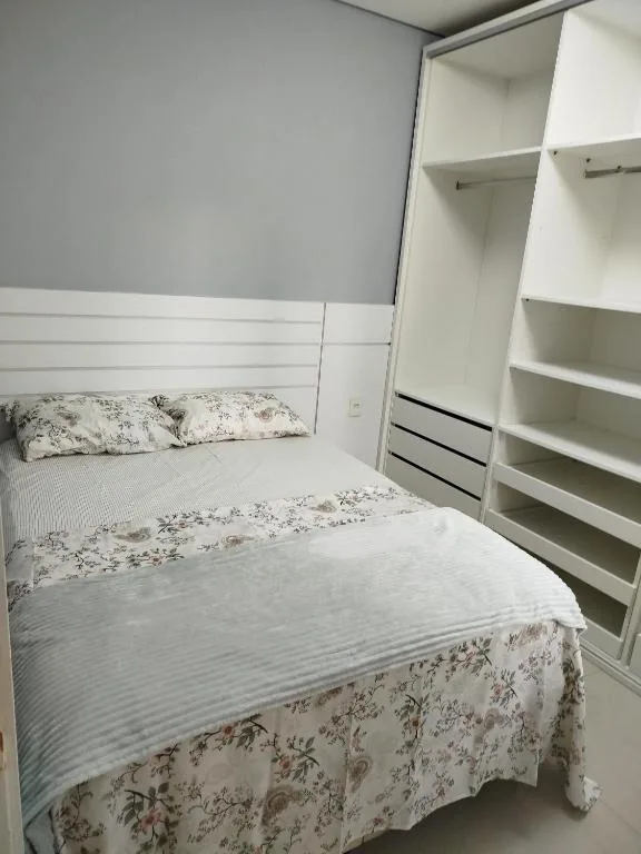 Apartamento pertinho do mar, e roda gigante, Balneário Camboriú, na Rua Isidoro Caetano em Balneário Camboriú/SC — foto 2