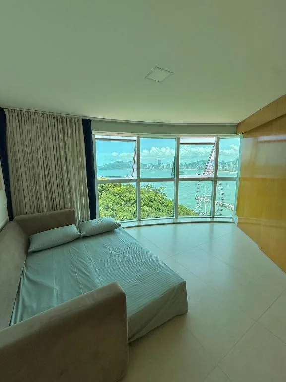 Apartamento com vista impressionante da orla de Balneário Camboriú, Balneário Camboriú, na Rua Romeu Pereira em Balneário Camboriú/SC — foto 2