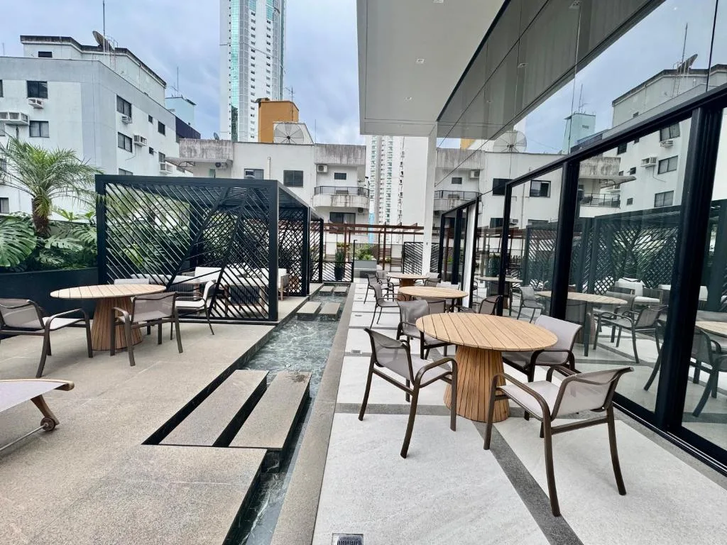 Apartamento 3 dormitórios quadra da praia, Balneário Camboriú, na Rua 3750, número 40 em Balneário Camboriú/SC — foto 15