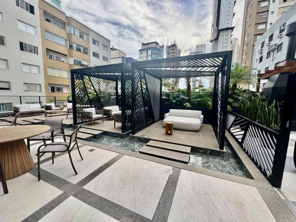 Apartamento 3 dormitórios quadra da praia, Balneário Camboriú, na Rua 3750, número 40 em Balneário Camboriú/SC — foto 16