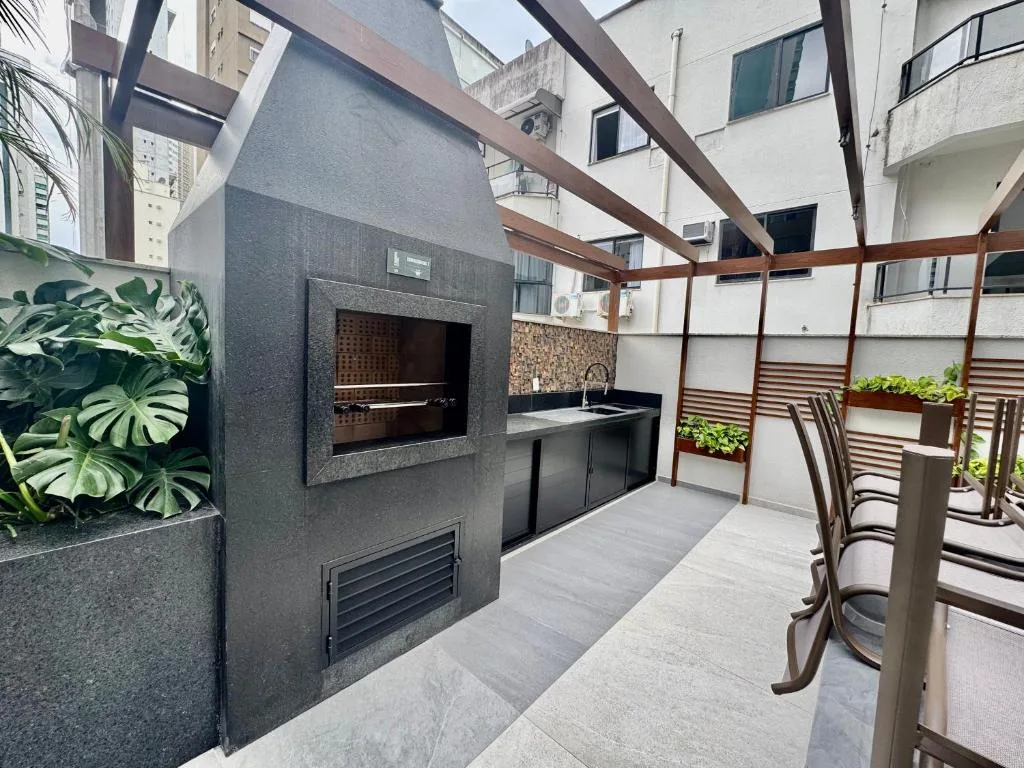 Apartamento 3 dormitórios quadra da praia, Balneário Camboriú, na Rua 3750, número 40 em Balneário Camboriú/SC — foto 17