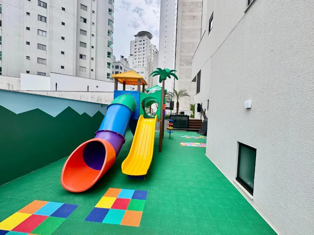 Apartamento 3 dormitórios quadra da praia, Balneário Camboriú, na Rua 3750, número 40 em Balneário Camboriú/SC — foto 23