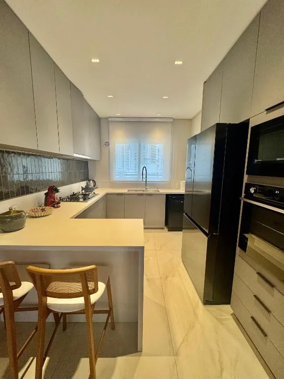Apartamento 3 dormitórios quadra da praia, Balneário Camboriú, na Rua 3750, número 40 em Balneário Camboriú/SC — foto 34