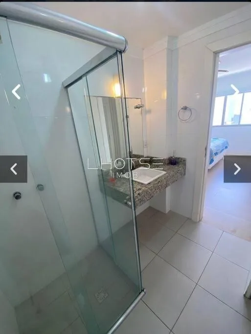 Apartamento fantástico com piscina e linda vista, Balneário Camboriú, na Avenida Atlântica, 2554 apto 121A em Balneário Camboriú/SC — foto 8