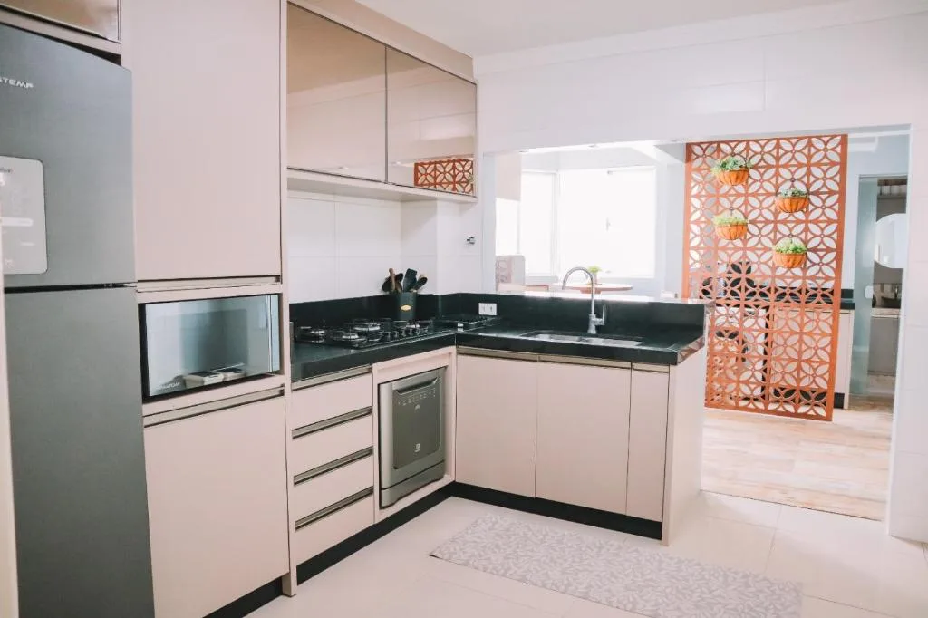 Apartamento Quadra Mar Centro Balneário Camboriú, Balneário Camboriú, na Rua 3000, 110 em Balneário Camboriú/SC — foto 4