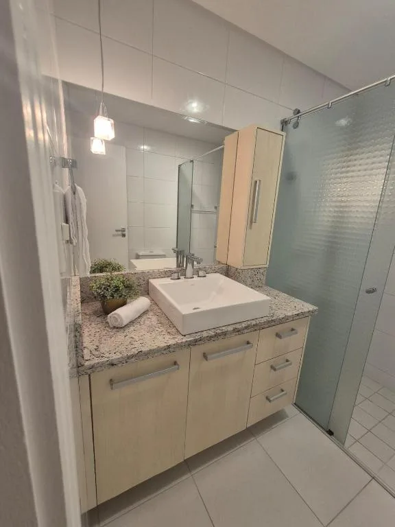 Apartamento moderno e funcional bem localizado, Balneário Camboriú, na Rua 2070, numero 10 Ed Madison Square em Balneário Camboriú/SC — foto 3