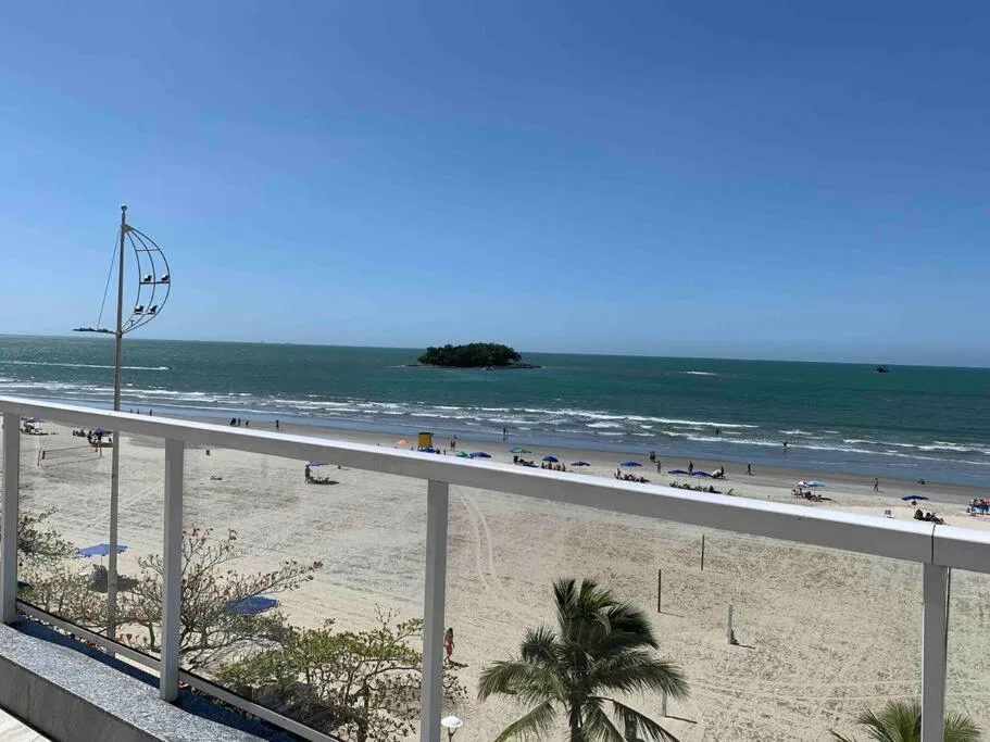 Apartamento fantástico com piscina e linda vista, Balneário Camboriú, na Avenida Atlântica, 2554 apto 121A em Balneário Camboriú/SC — foto 32