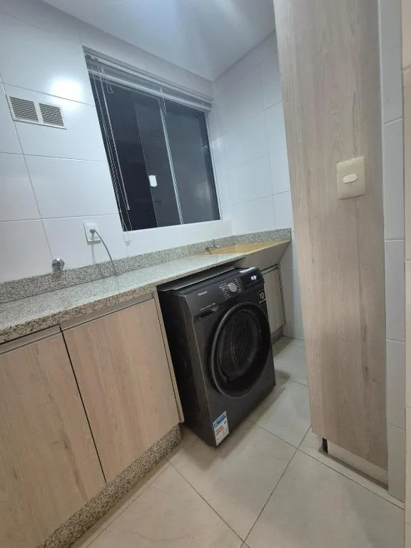 Apartamento moderno e funcional bem localizado, Balneário Camboriú, na Rua 2070, numero 10 Ed Madison Square em Balneário Camboriú/SC — foto 5