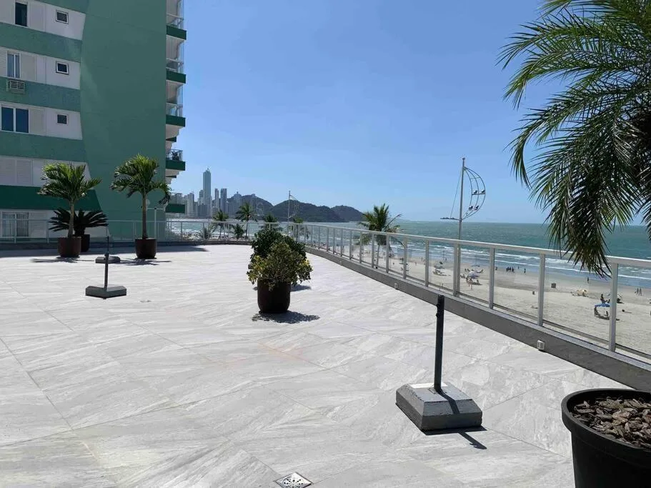 Apartamento fantástico com piscina e linda vista, Balneário Camboriú, na Avenida Atlântica, 2554 apto 121A em Balneário Camboriú/SC — foto 35