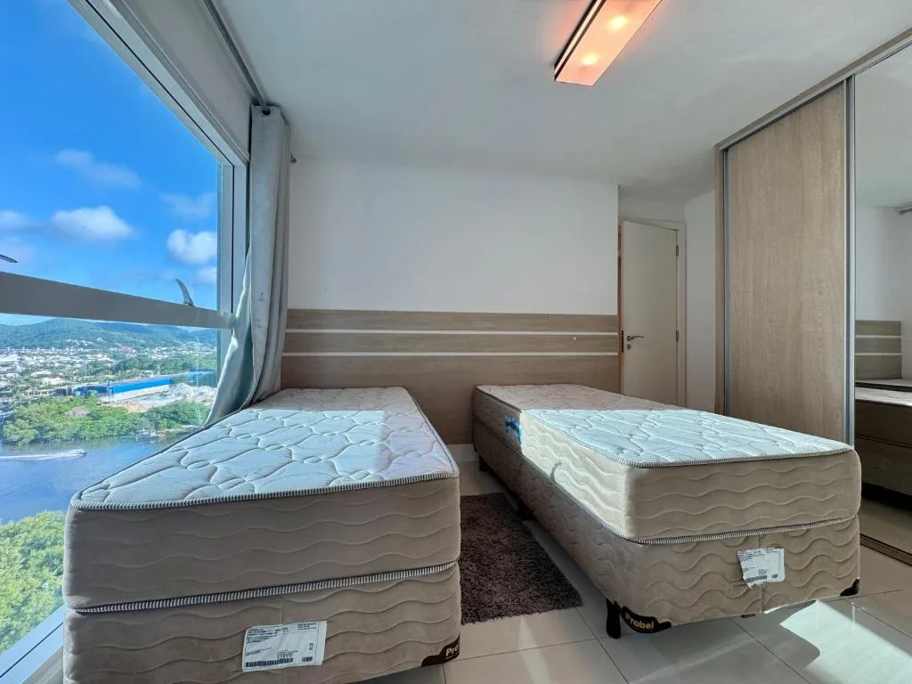 Apartamento Beira Mar, Balneário Camboriú, na Av. Atlântica em Balneário Camboriú/SC — foto 5