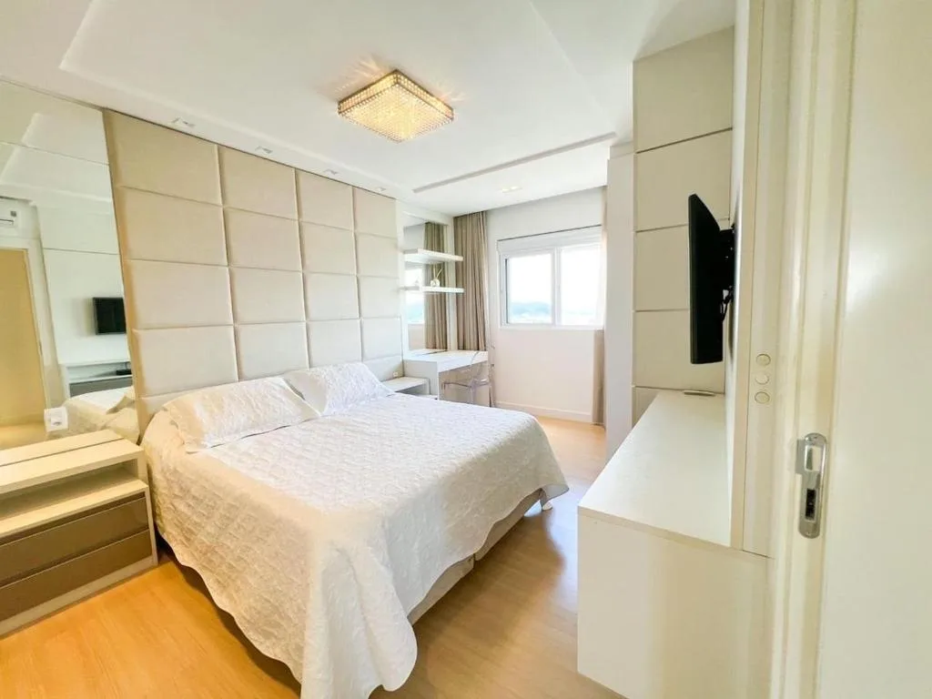 Alto Padrão - Balneário Camboriú, Balneário Camboriú, na Rua 2650, 57 em Balneário Camboriú/SC — foto 2