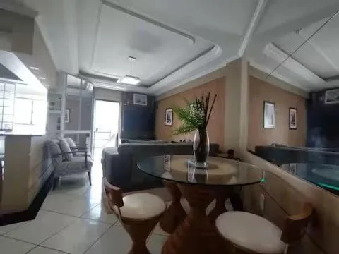 Apartamento de 2 quartos no centro de BC Faça tudo a pé, Balneário Camboriú, na Rua 3100, 480 Apto em Balneário Camboriú/SC