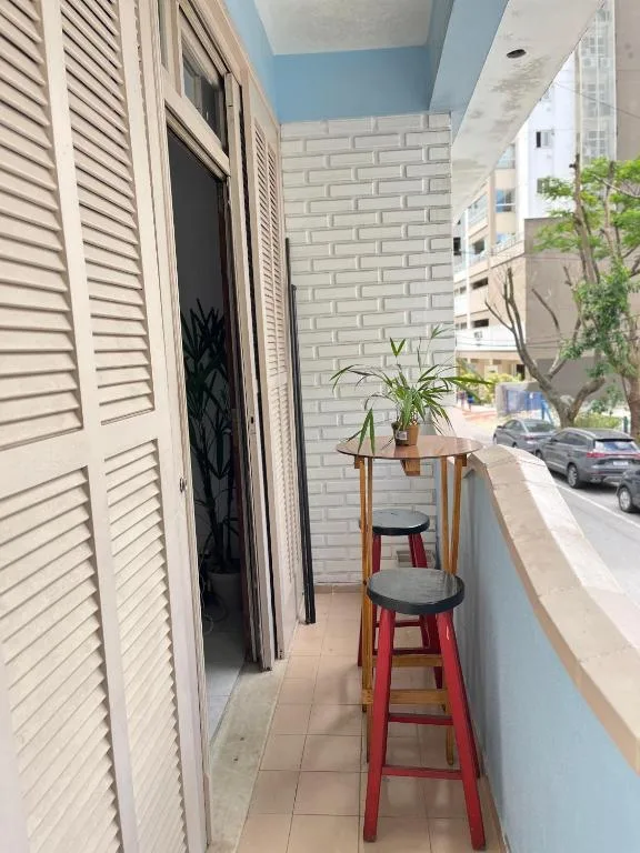 Quarto privativo CASAL duplo em hostel pe na areia- BC, Balneário Camboriú, na Rua em Balneário Camboriú/SC — foto 7