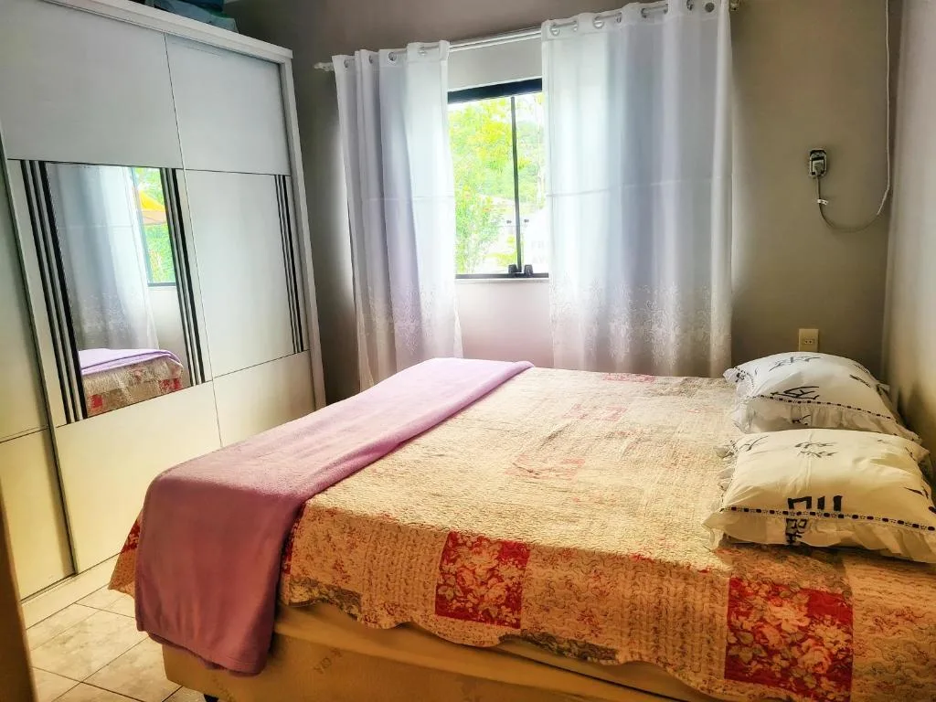 Casa de praia no Estaleirinho Balneário Camboriú, Balneário Camboriú, na Avenida Rodesindo Pavan, 1167 Próximo ao parque Water Play Estaleirinho em Balneário Camboriú/SC — foto 2