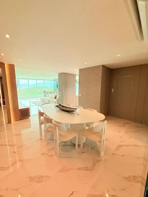 Luxo com SPA no Marina Beach Towers, Balneário Camboriú, na Avenida Brasil em Balneário Camboriú/SC — foto 3