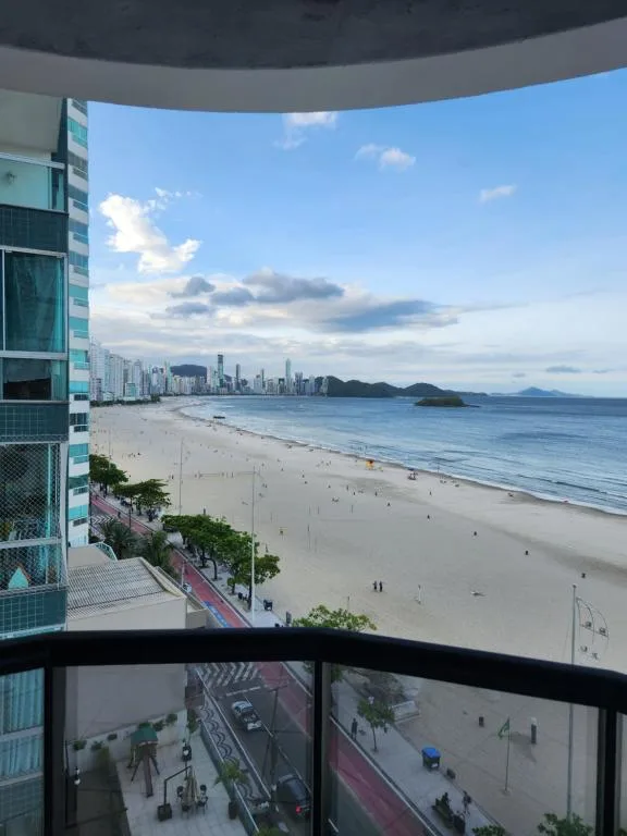 Apto frente mar 3 suítes, Balneário Camboriú, na Rua em Balneário Camboriú/SC — foto 6