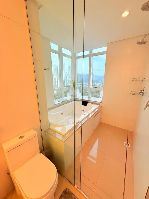 Luxo com SPA no Marina Beach Towers, Balneário Camboriú, na Avenida Brasil em Balneário Camboriú/SC — foto 33