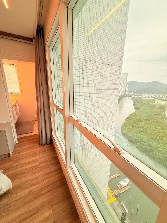Luxo com SPA no Marina Beach Towers, Balneário Camboriú, na Avenida Brasil em Balneário Camboriú/SC — foto 37