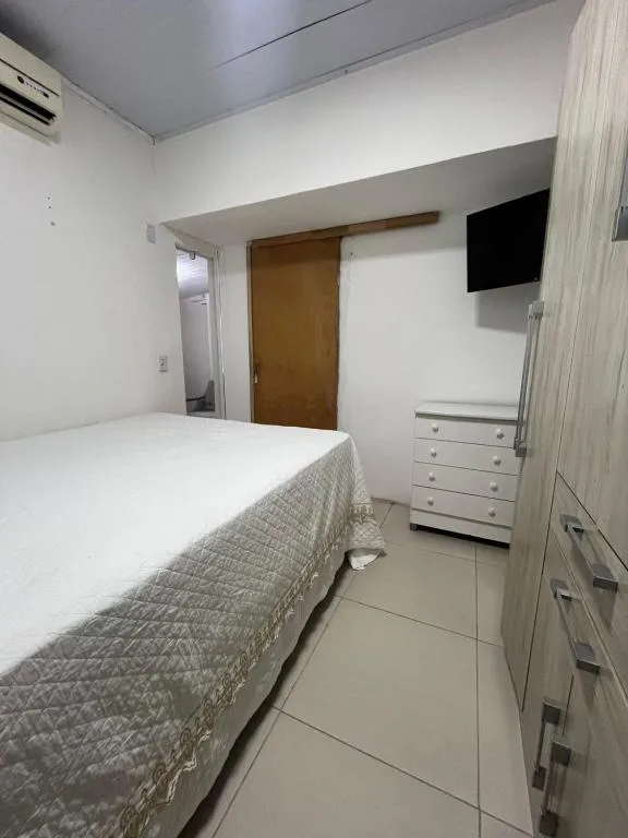 Casa a 1 km da praia, Balneário Camboriú, na Rua Donaciano dos Santos em Balneário Camboriú/SC