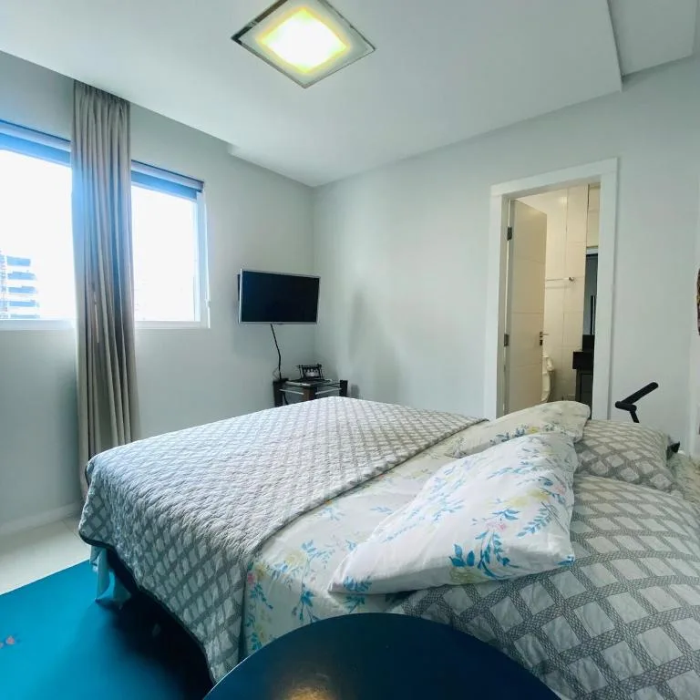 Amplo apartamento perto da praia, Balneário Camboriú, na Rua em Balneário Camboriú/SC — foto 12