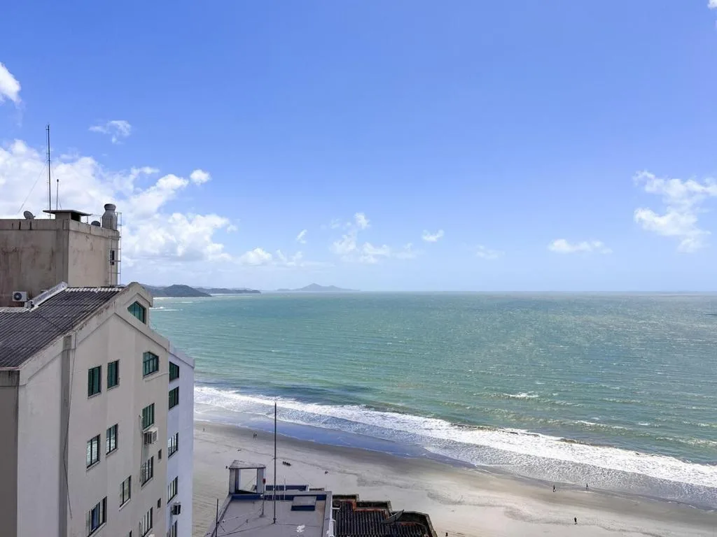 Amplo apartamento vista mar, Balneário Camboriú, na Rua em Balneário Camboriú/SC — foto 18