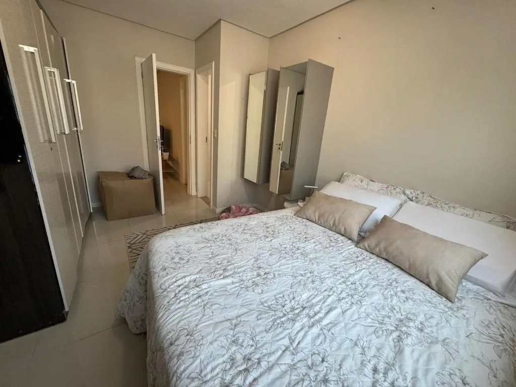 Barbecue, AC living room and bedroom 400 meters from the sea, Balneário Camboriú, na Rua Síria, 114 Edificio Villi Fabrizzi em Balneário Camboriú/SC — foto 10