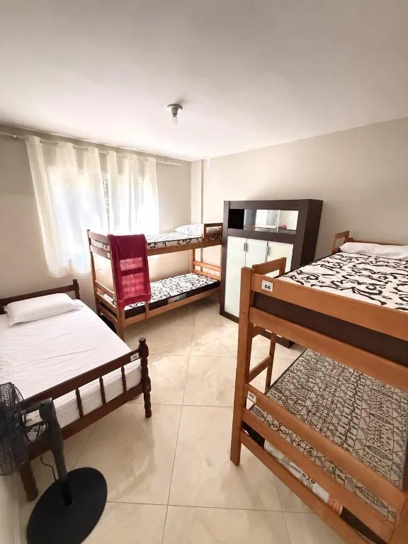 Hostel Red Sea, Balneário Camboriú, na R. Venezuela, 333 em Balneário Camboriú/SC — foto 2