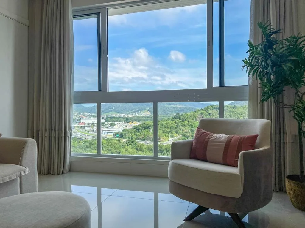 4 suítes com vista e churrasqueira na quadra mar, Balneário Camboriú, na Rua em Balneário Camboriú/SC — foto 28