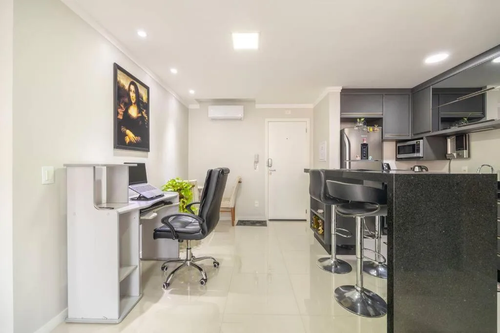 QUARTO privativo para 1 pessoa em Home Club, Balneário Camboriú, na 431 Rua Israel, Condomínio Garden Village em Balneário Camboriú/SC — foto 23