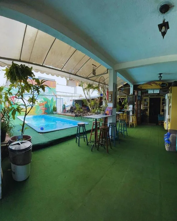 Oceanic Hostel, Balneário Camboriú, na Rua em Balneário Camboriú/SC — foto 31