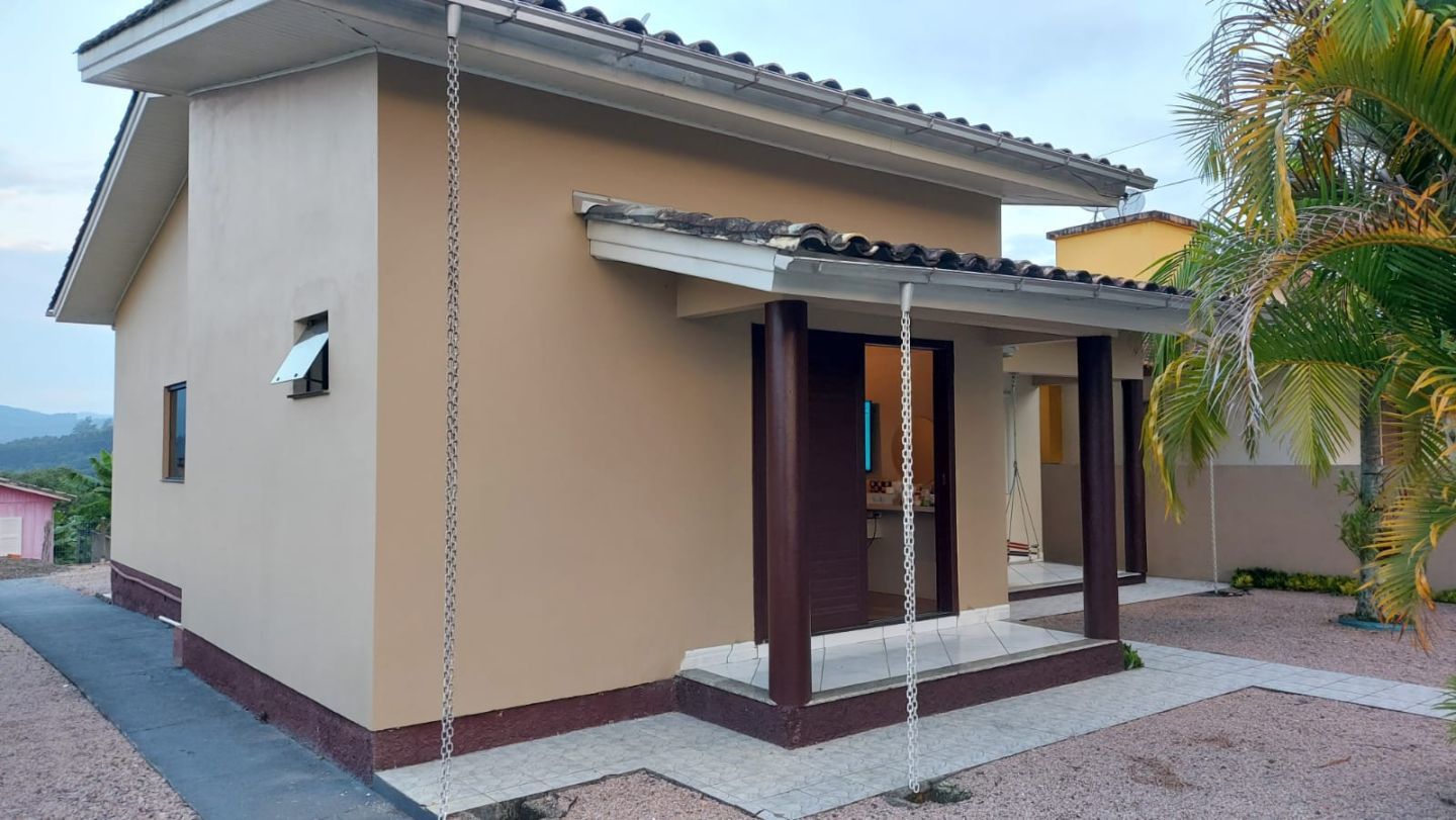 Casa com 3 dormitórios semi mobiliada no bairro Carol em Urussanga/SC — foto 3