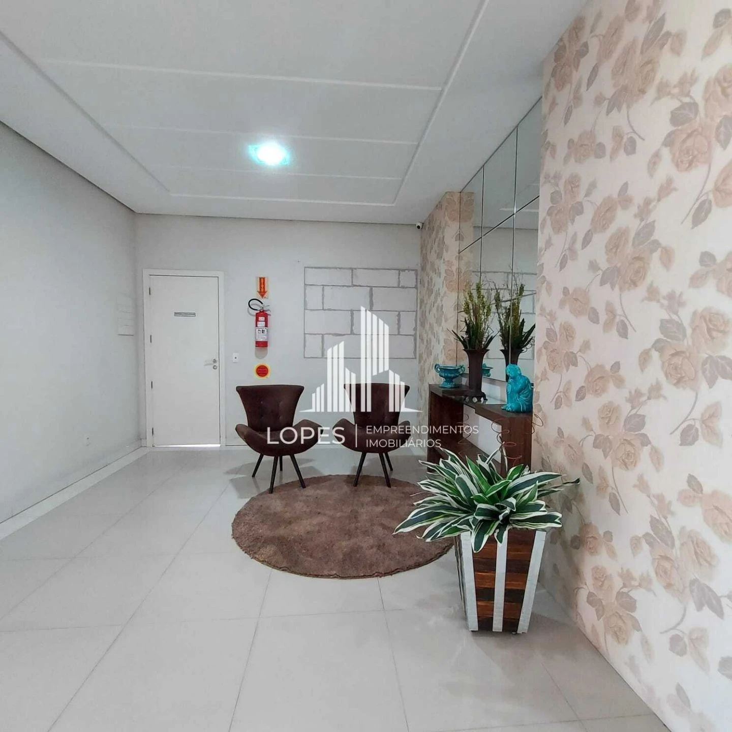 Apartamento com 2 dormitórios sendo 1 suíte no Residencial Carlos Oselamme em Urussanga/SC — foto 3