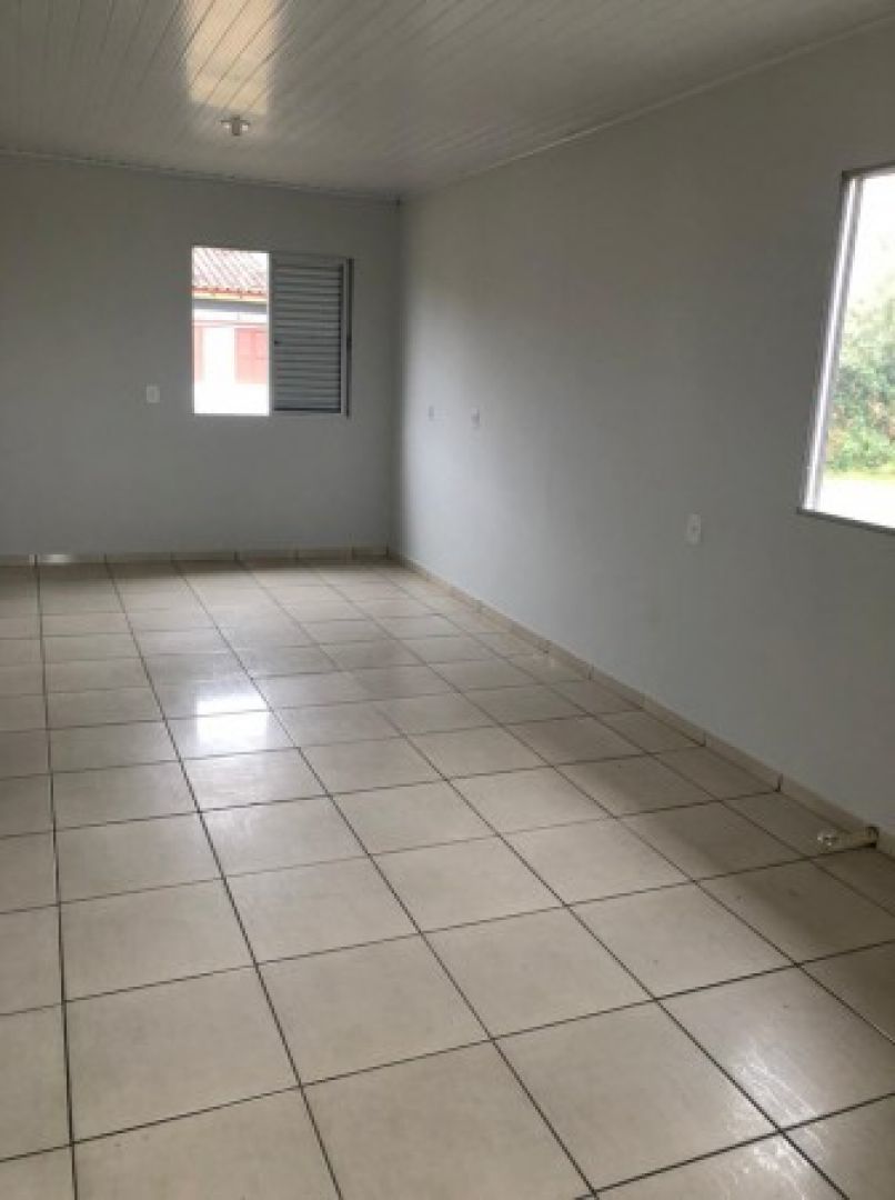Casa com 2 dormitórios para alugar no bairro Sumaré em Lauro Muller — foto 3