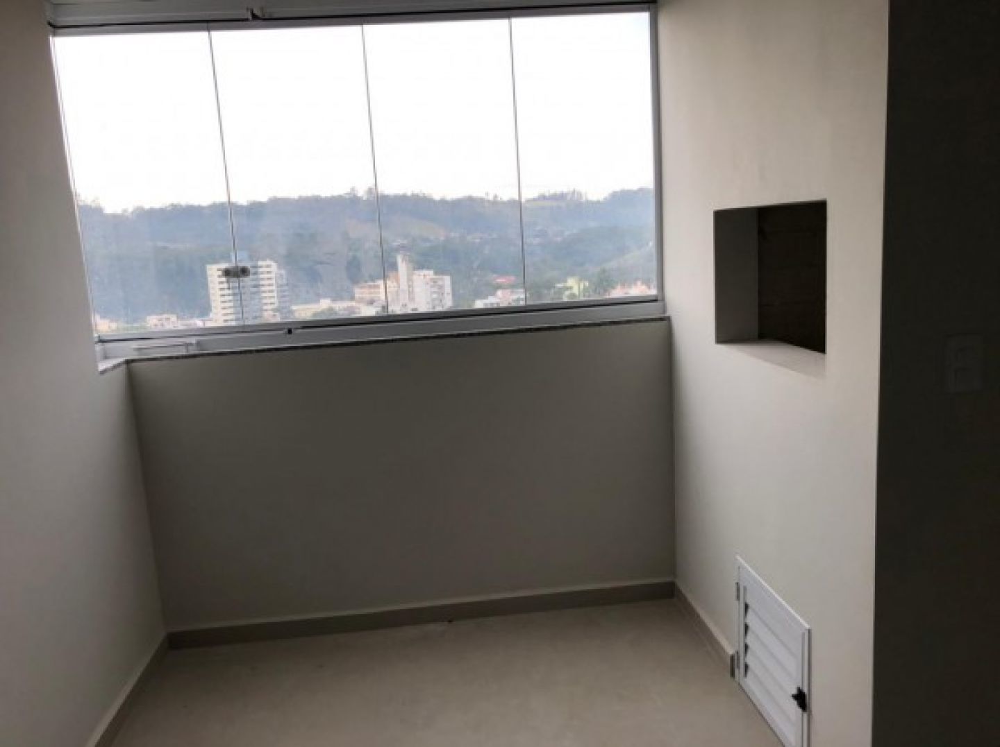 Apartamento para alugar no bairro Cairú em Lauro MullerSC — foto 4