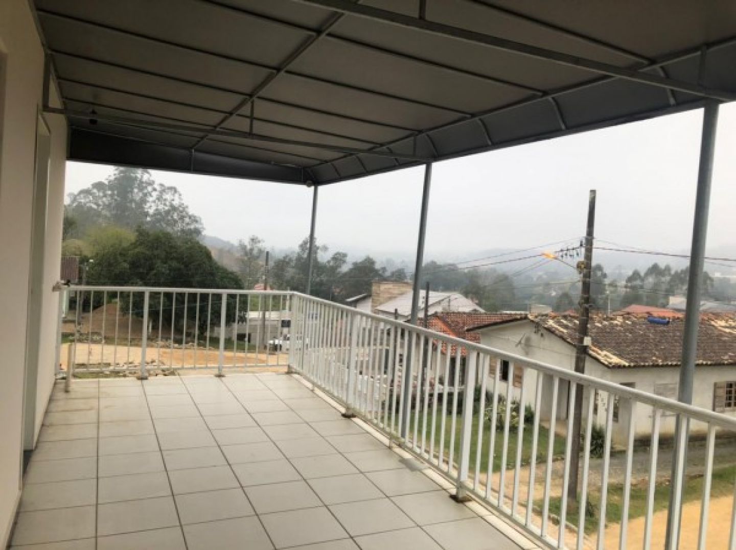 Casa com 2 dormitórios para alugar no bairro Sumaré em Lauro Muller — foto 4