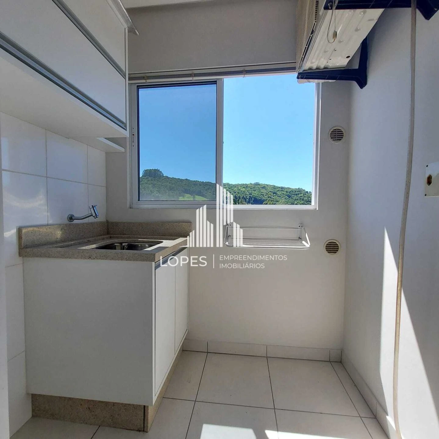 Apartamento com 2 dormitórios sendo 1 suíte no Residencial Carlos Oselamme em Urussanga/SC — foto 7