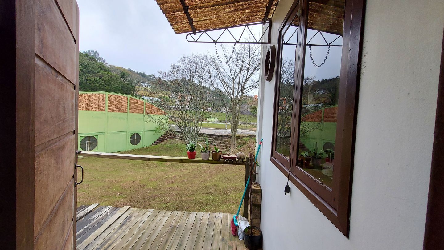 Linda Casa Mobiliada no Bairro Figueira em Urussanga-SC — foto 24