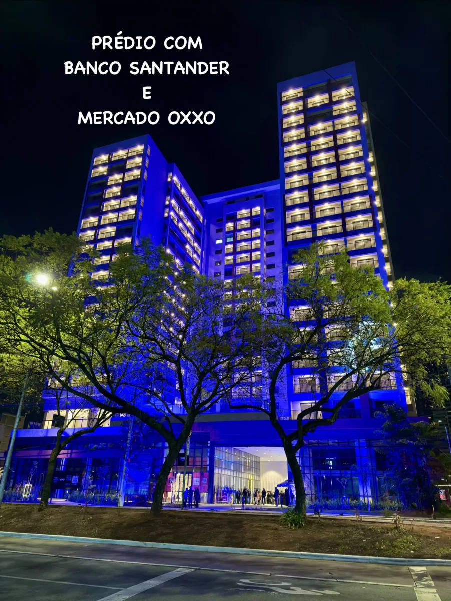 METRÔ e Shoppings a 100 metros MOBILIADO com AGUA e INTERNET incluídos