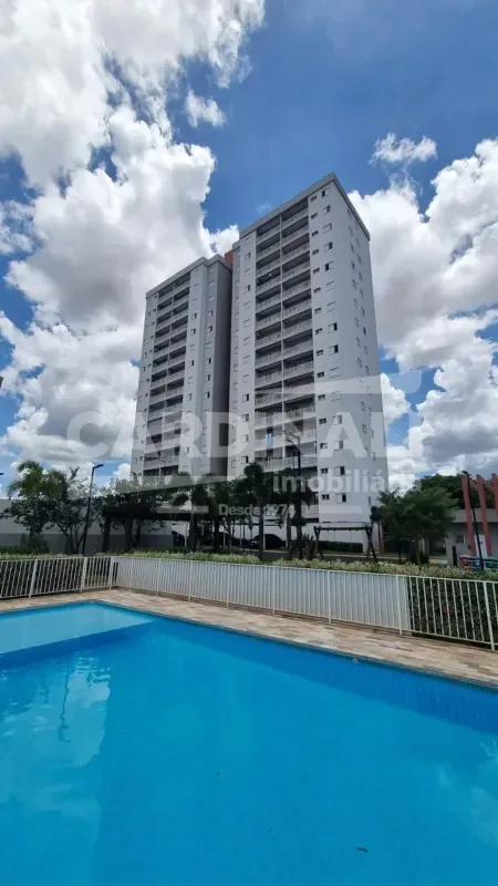Apartamento para alugar com 53 m², 2 quartos, 1 banheiro, 1 vaga