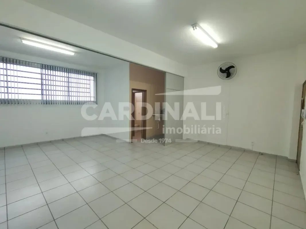 Sala/Conjunto para alugar com 50 m² — foto 4