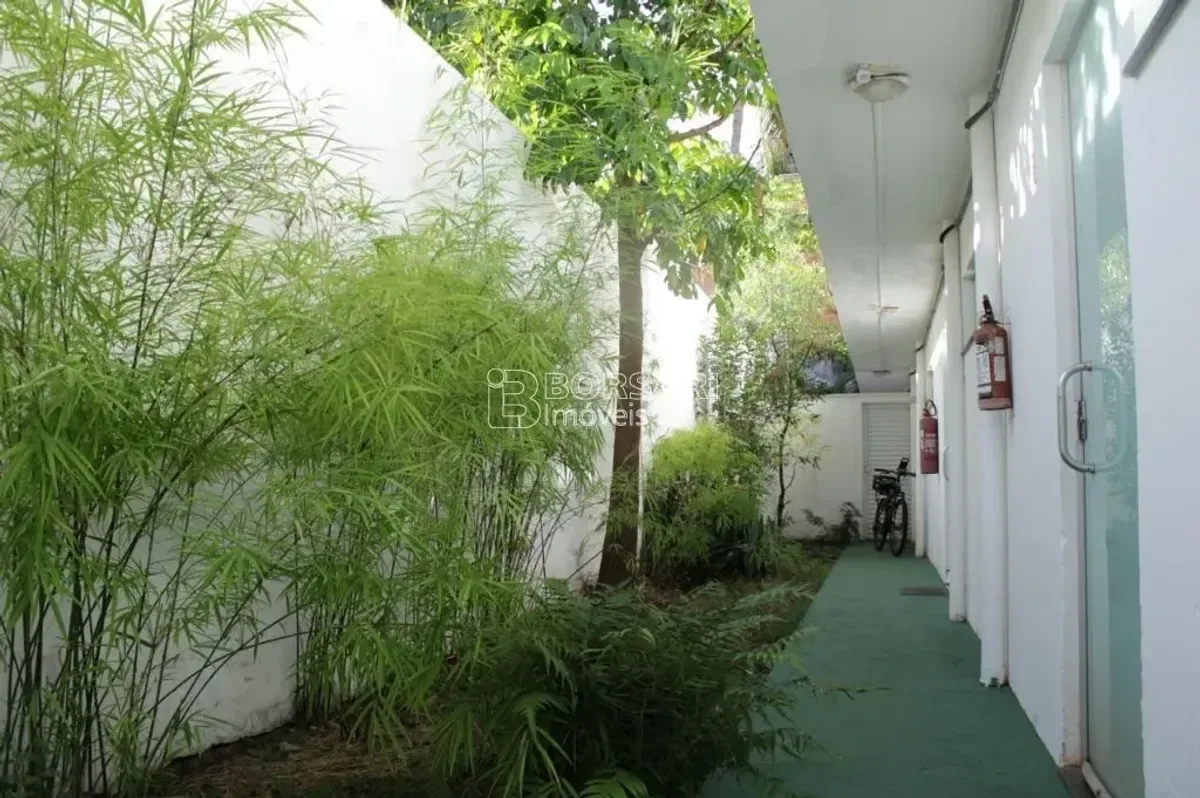 Apartamento para alugar com 60 m², 1 quarto, 1 banheiro — foto 2