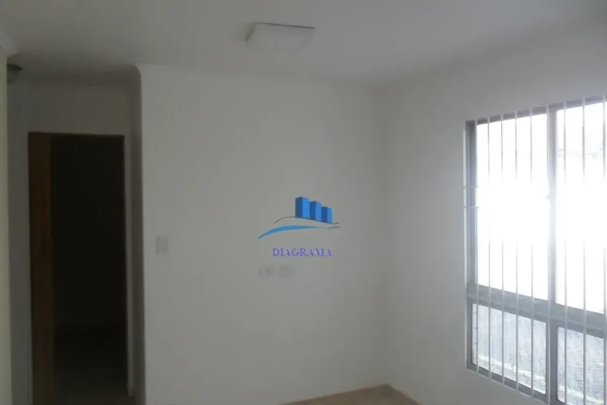 Apartamento para alugar com 41 m², 2 quartos, 1 banheiro, 1 vaga em Santo Amaro, São Paulo/SP