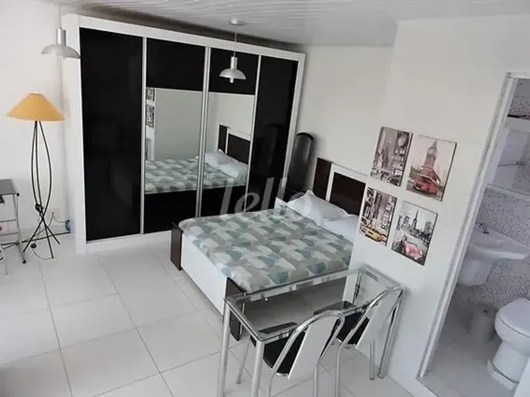 Apartamento para alugar com 35 m², 1 quarto, 1 banheiro em Santo Amaro, São Paulo/SP